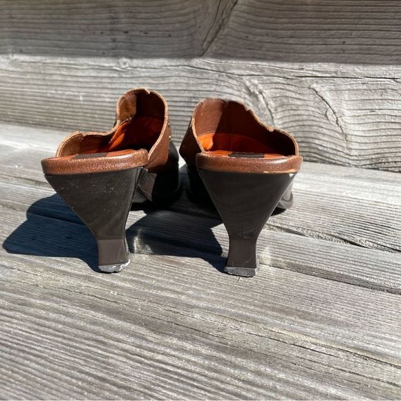 BCBGMaxAzria brown slip on mule heels 6.5 - Picture 10 of 11